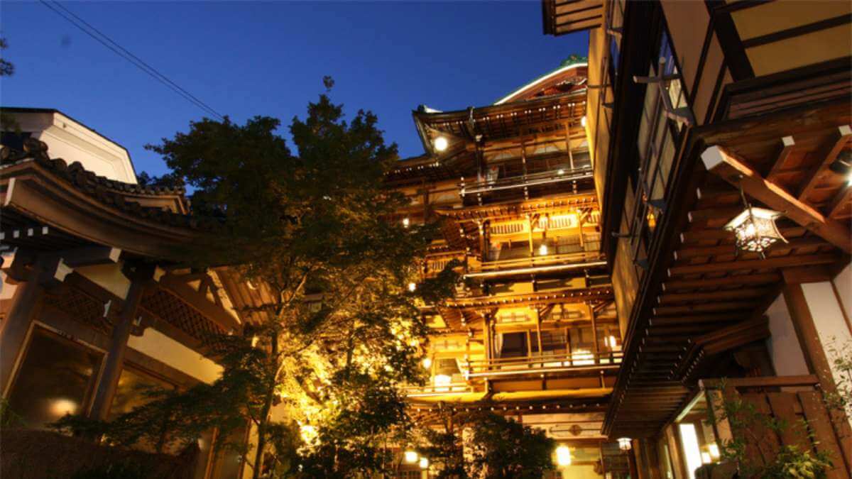 渋温泉 歴史の宿 金具屋