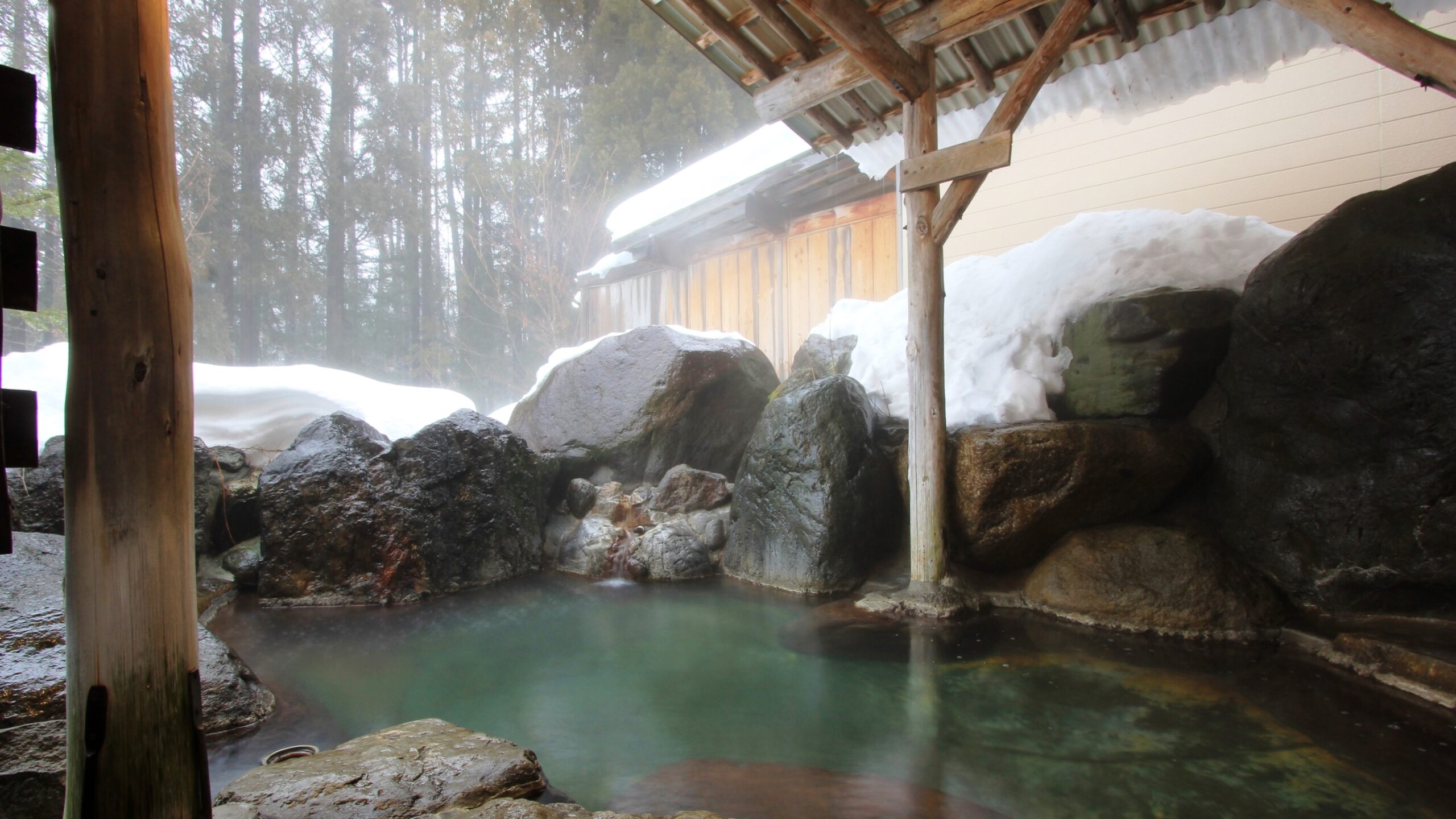 奥飛騨 平湯温泉 湯の平館の含鉄の濁り湯と貸切露天（岐阜のにごり湯）